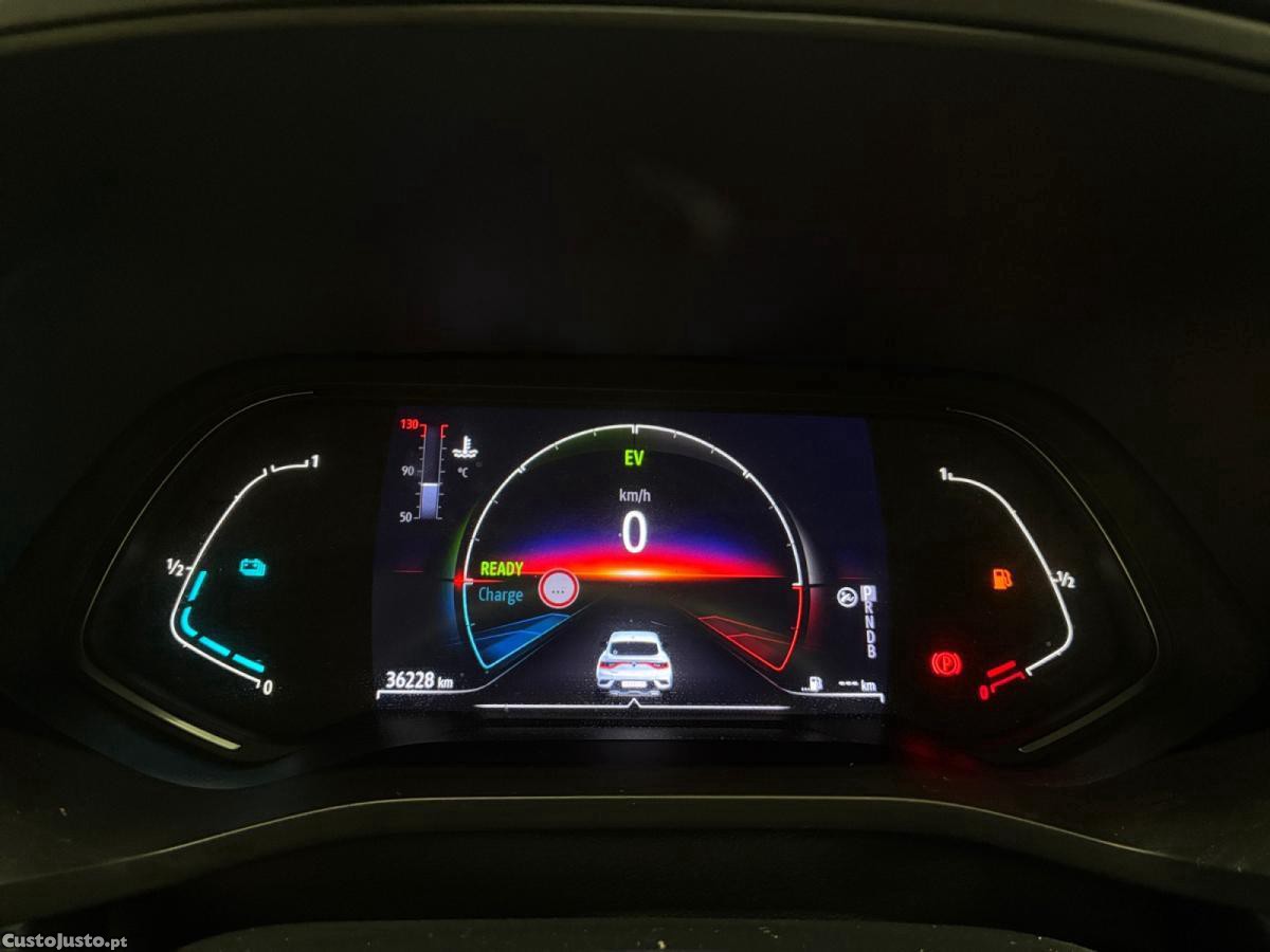 Renault Arkana E-Tech Evolution — fotografia 4