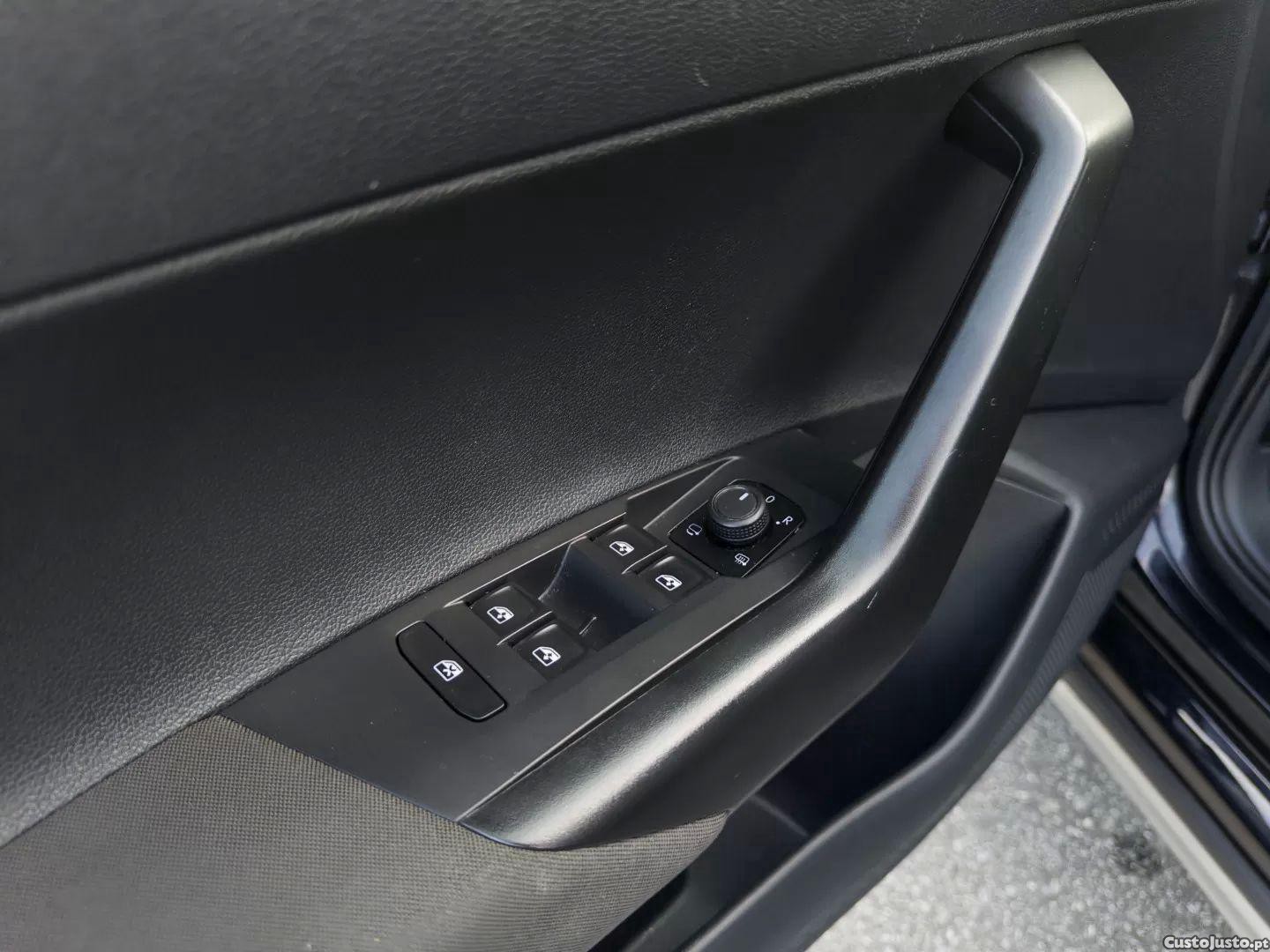 Volkswagen Taigo 1.0 tsi life — fotografia 13