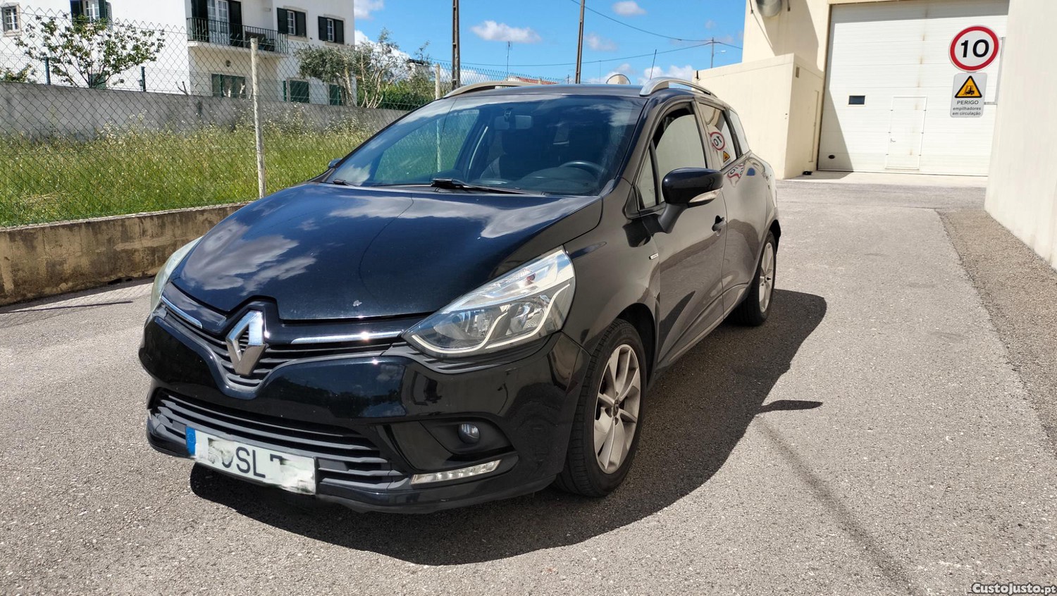 Renault Clio Sport tourer 1.5 dci — fotografia 3