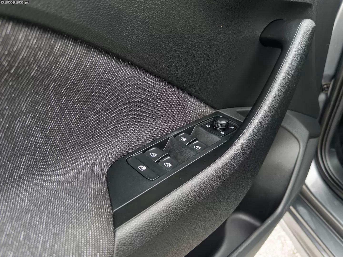 Skoda Kamiq 1.0 tsi dsg — fotografia 9