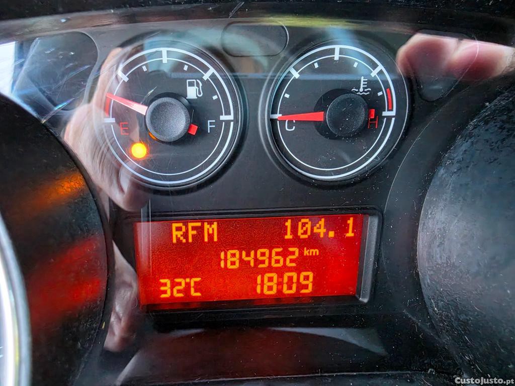 Fiat Bravo 1.6JTdm 105cv 180.000km 03/2009 — fotografia 2
