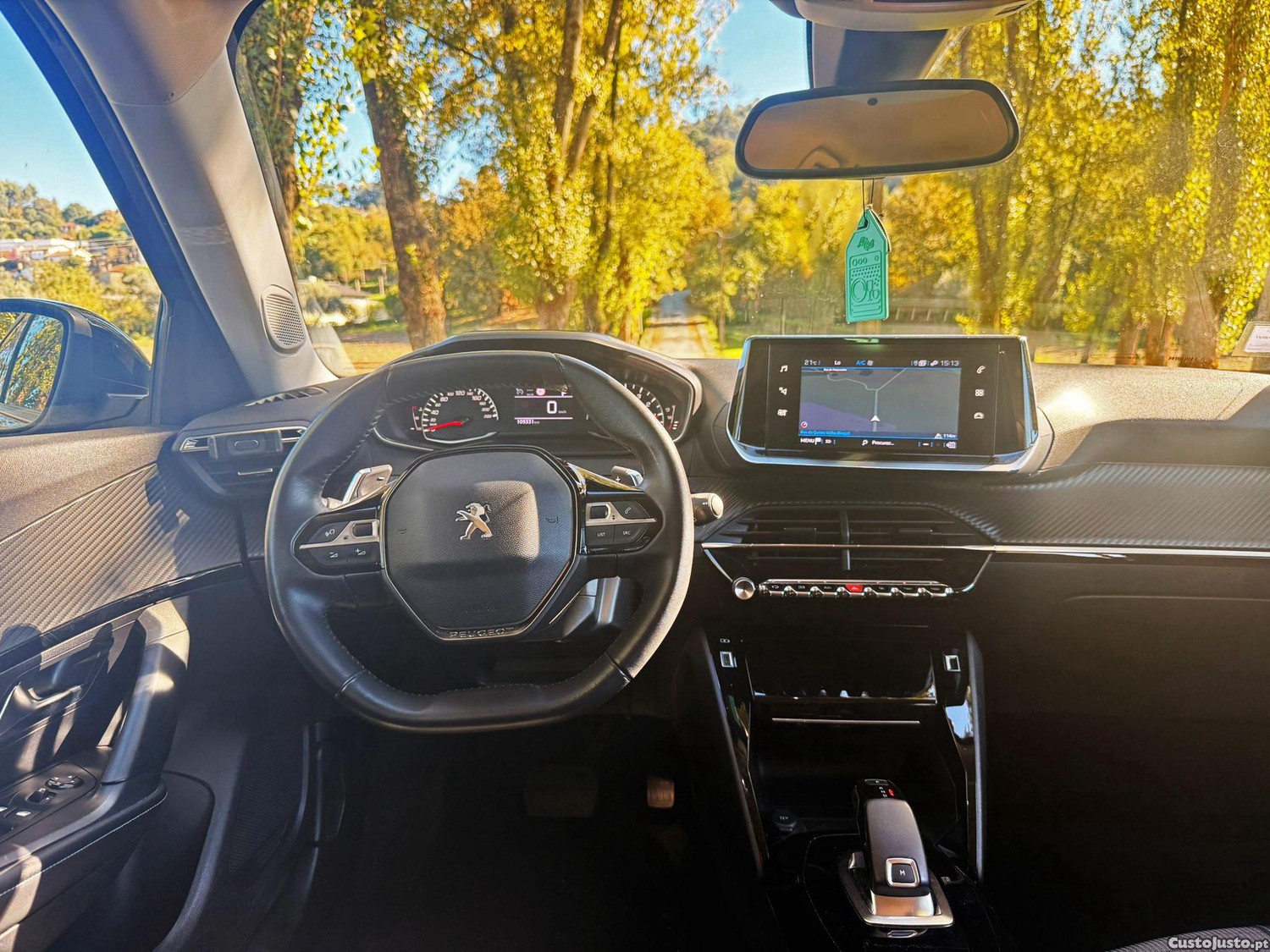 Peugeot 2008 1.5 BlueHDi Allure EAT8 — fotografia 9