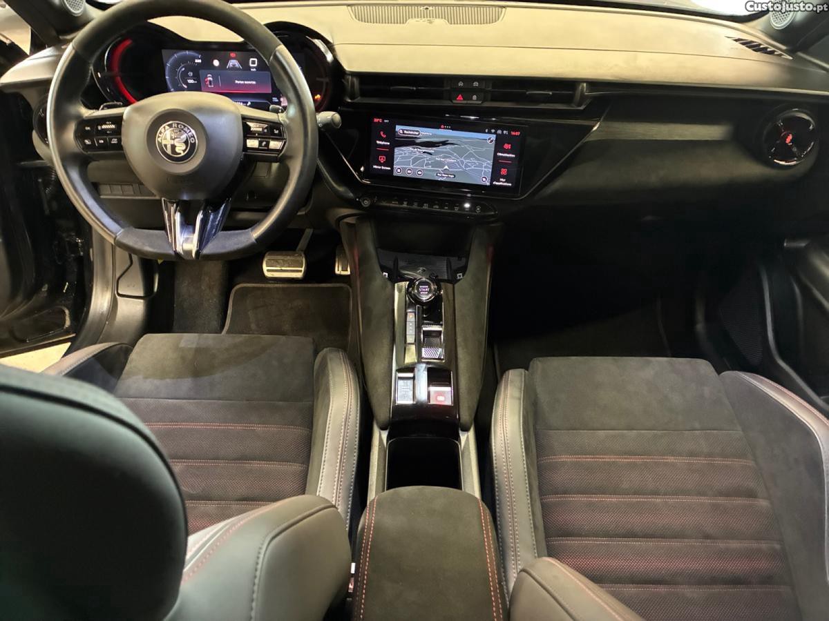 Alfa Romeo Junior 1.2 Ibrida Specia — fotografia 6