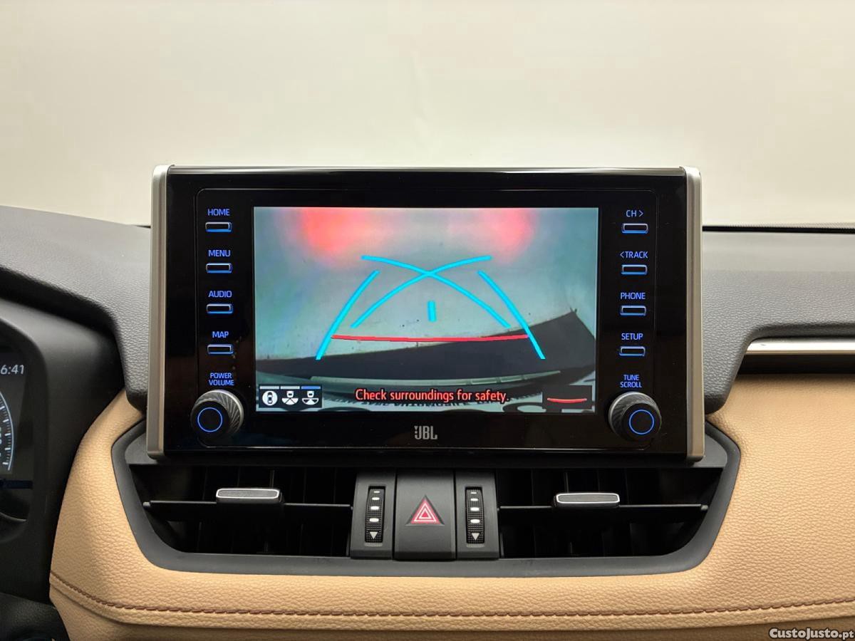 Toyota RAV4 2.5 Hybrid Dynamic AWD-i — fotografia 3