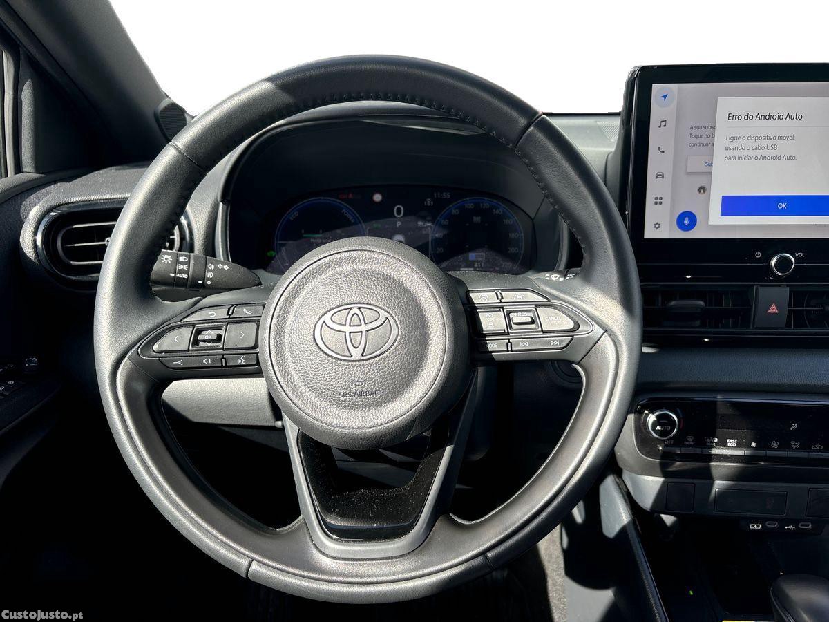 Toyota Yaris 1.5 HDF Premier Edition — fotografia 10
