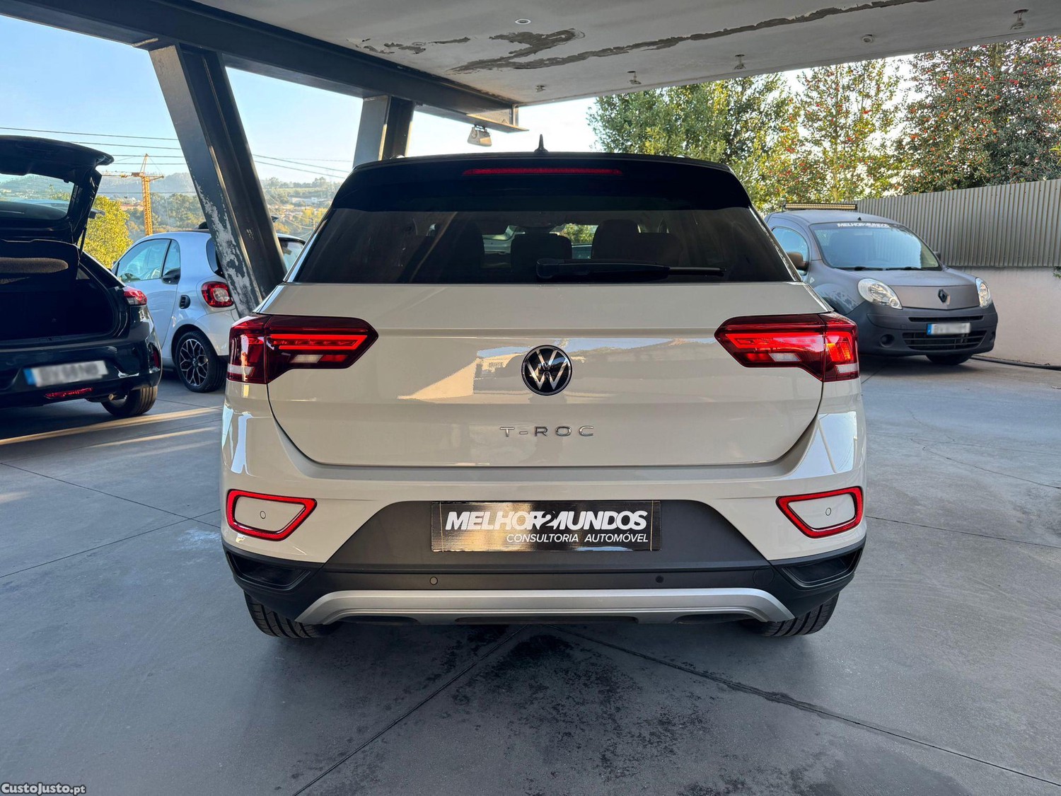 VW T-Roc 1.0 TSI Life - 23 — photo 4