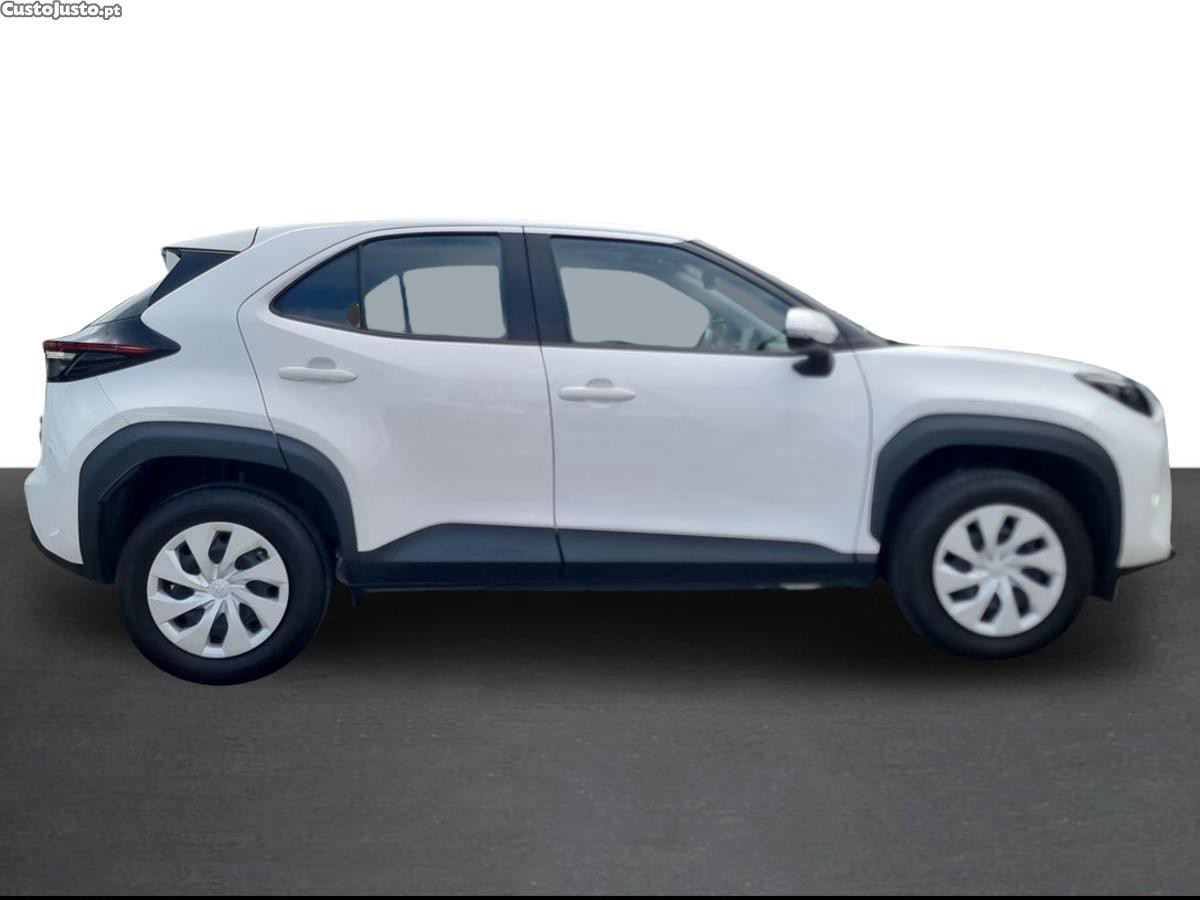 Toyota Yaris Cross 1.5 HDF Comfort — fotografia 4