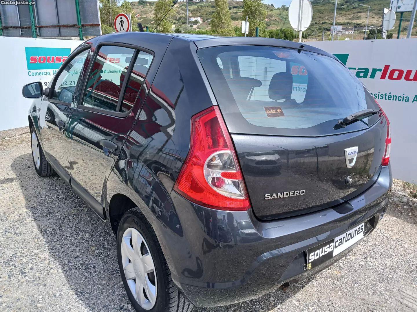 Dacia Sandero 1.2 16v confort — fotografia 12