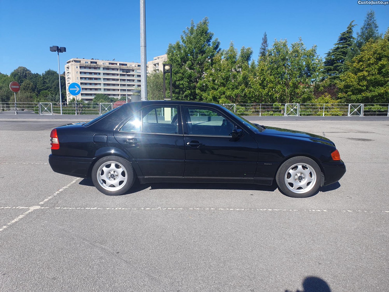 Mercedes-Benz C 220 D (202 121) — fotografia 5