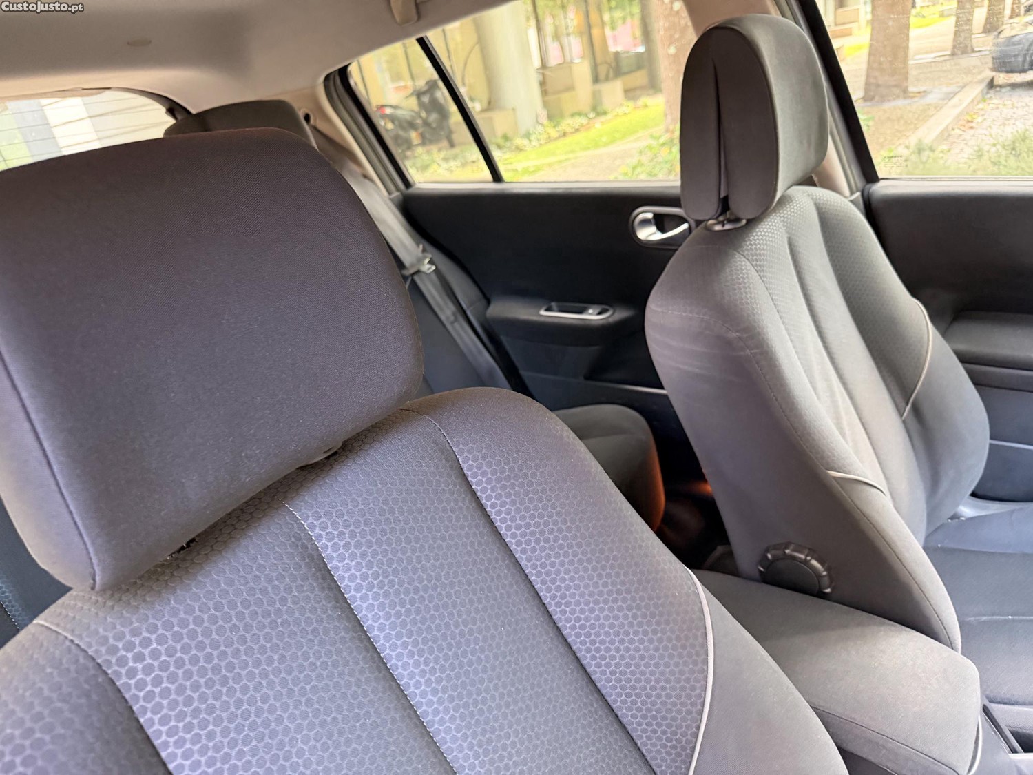 Renault Mégane 1.5 dci Confort — fotografia 8