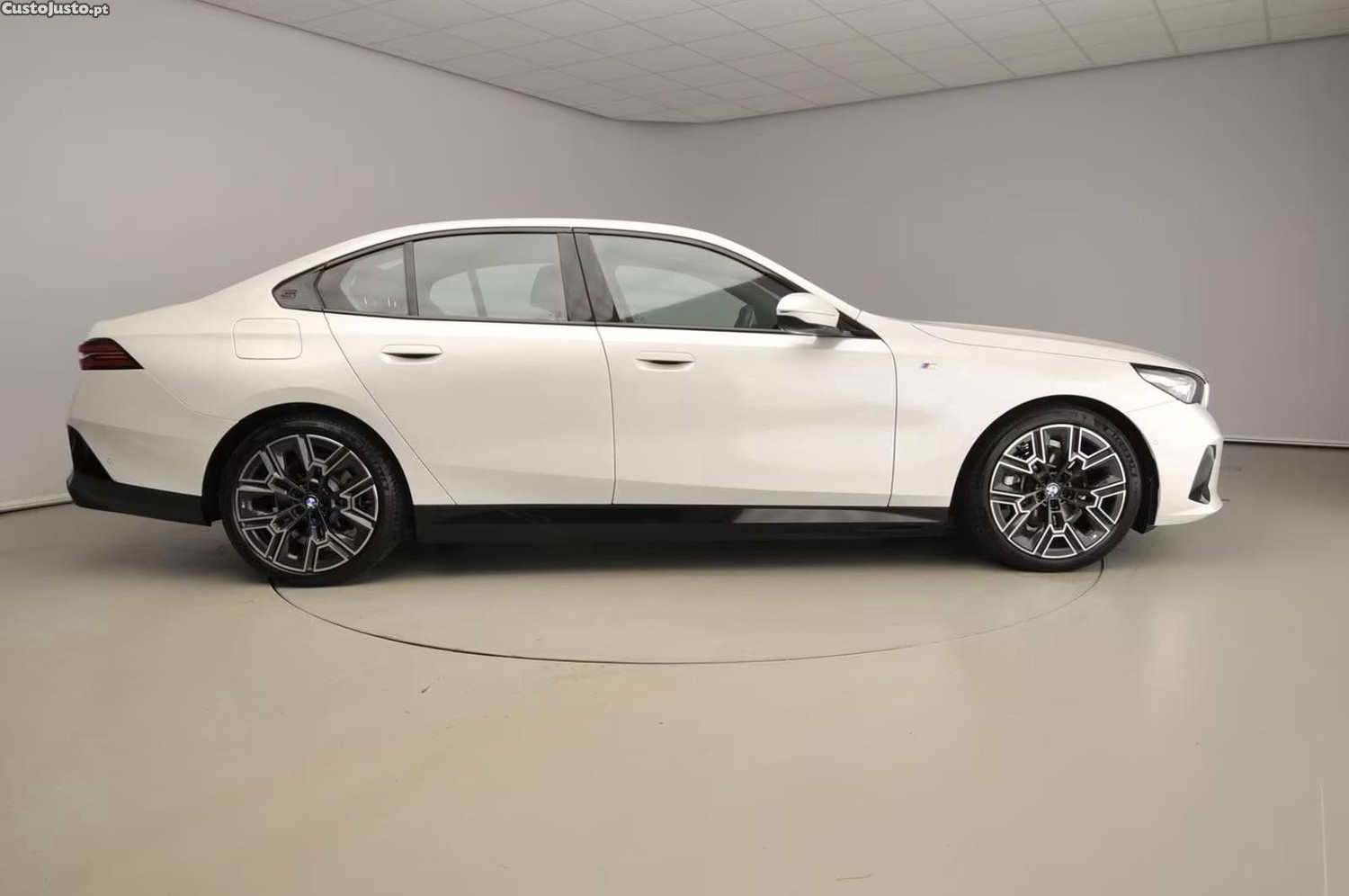 BMW 530 e M Sport Pack — fotografia 28