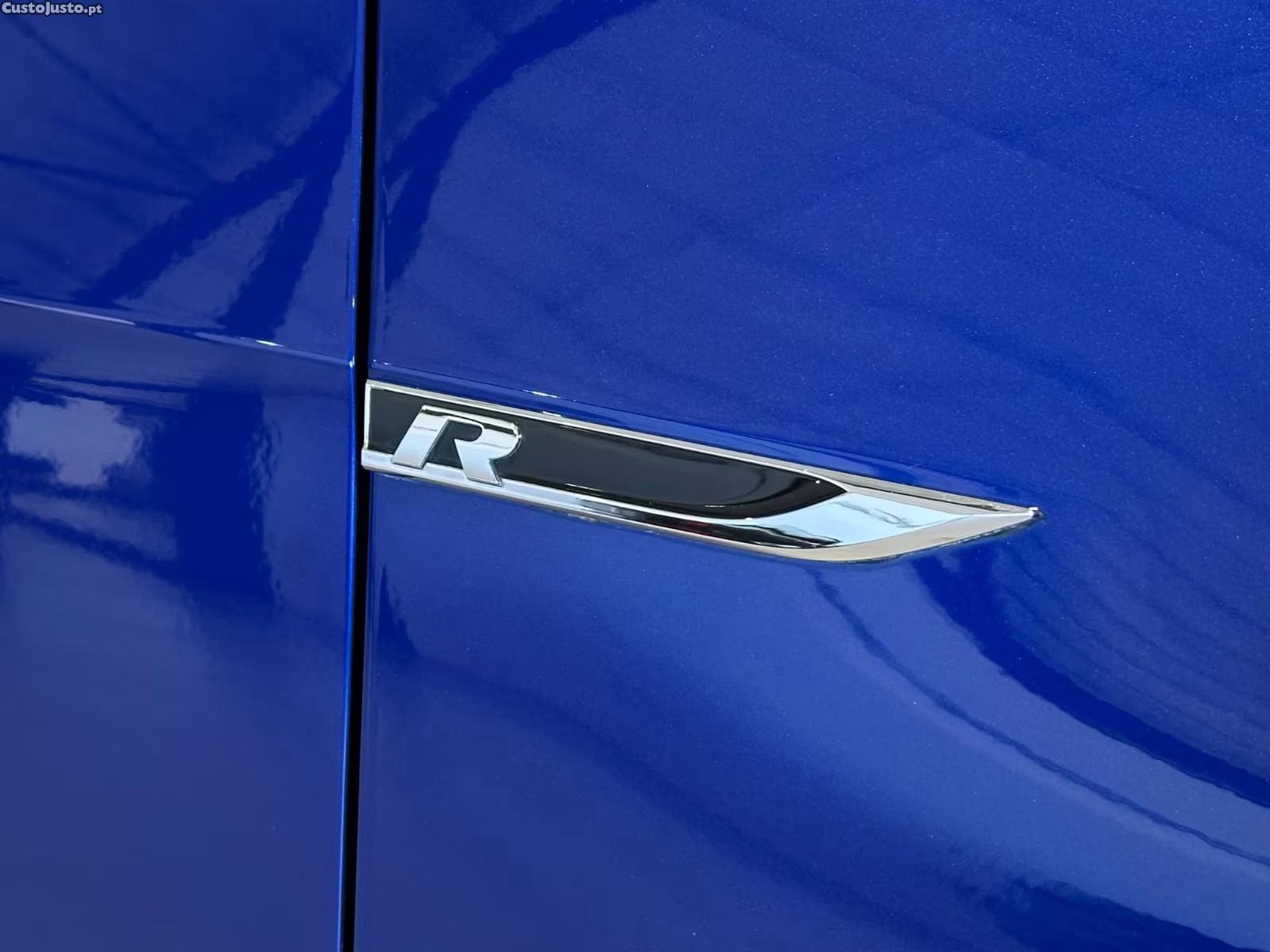 Volkswagen Golf Variant 2.0 TSI R 4Motion — fotografia 2