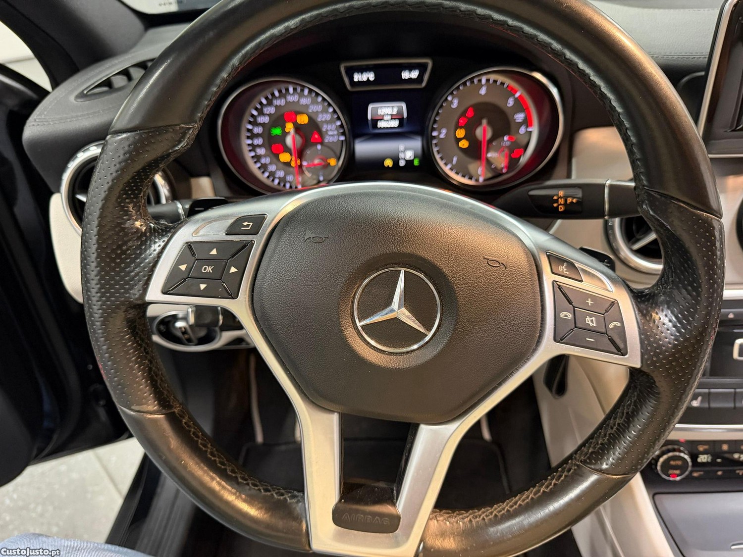 Mercedes-Benz GLA 220 CDI 7G-DCT AMG Line — fotografia 19