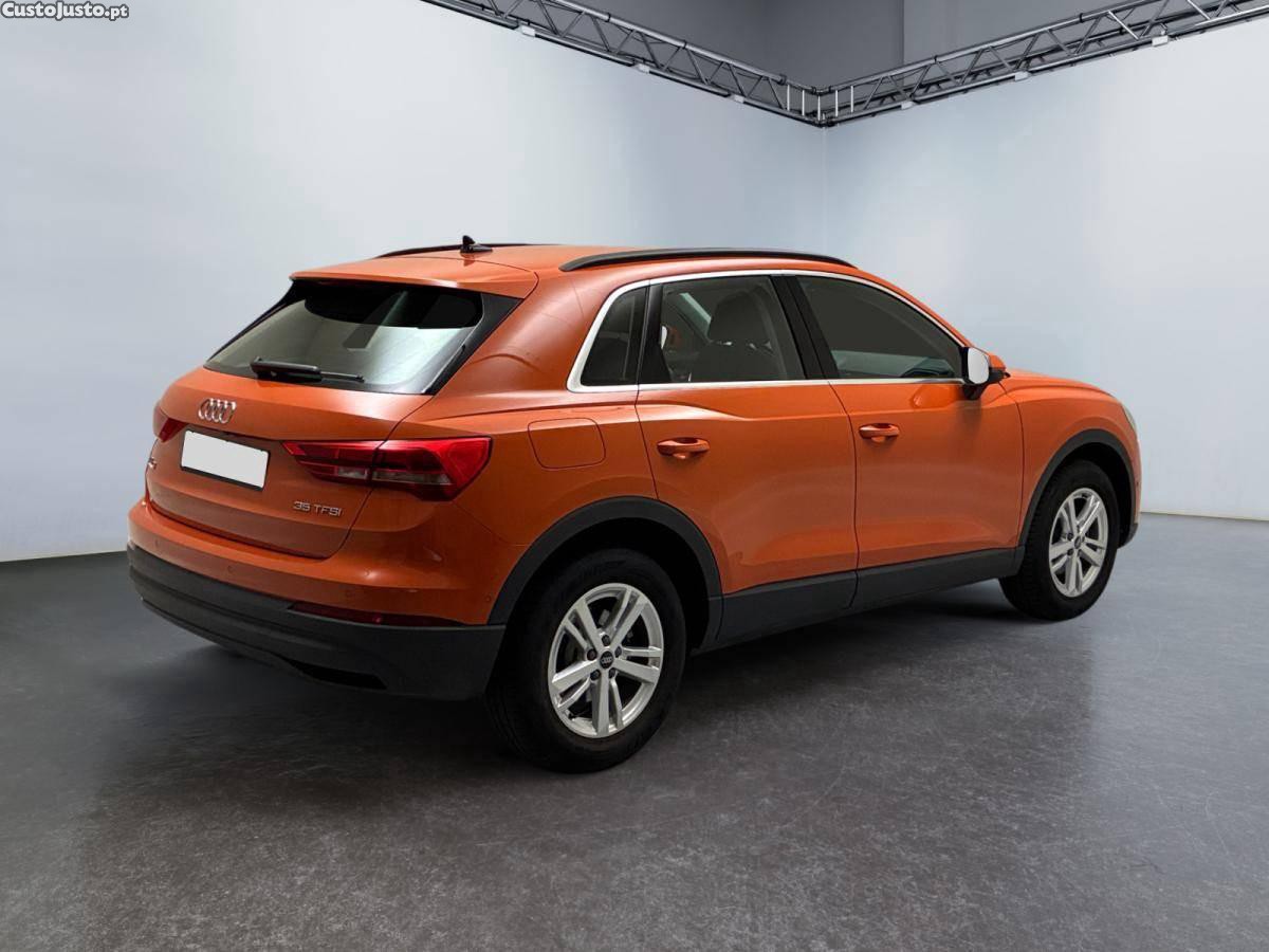 Audi Q3 35 TFSI S tronic - 24 — photo 2