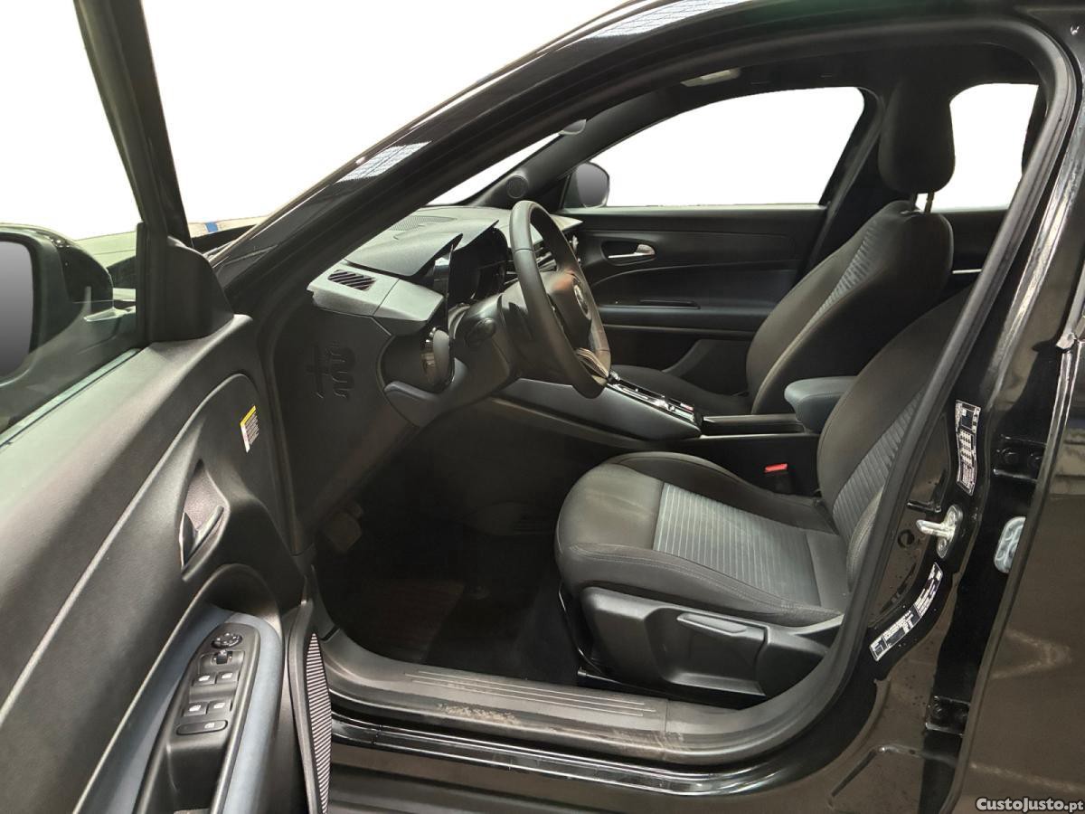 Alfa Romeo Junior 1.2 Ibrida eDCT6 — fotografia 7