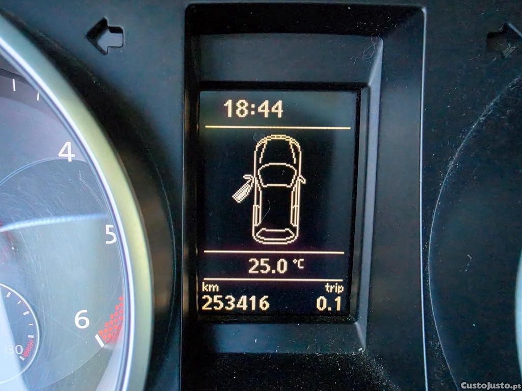 Volkswagen Golf Sw 1.6Tdi 105cv 07/2010 — fotografia 2