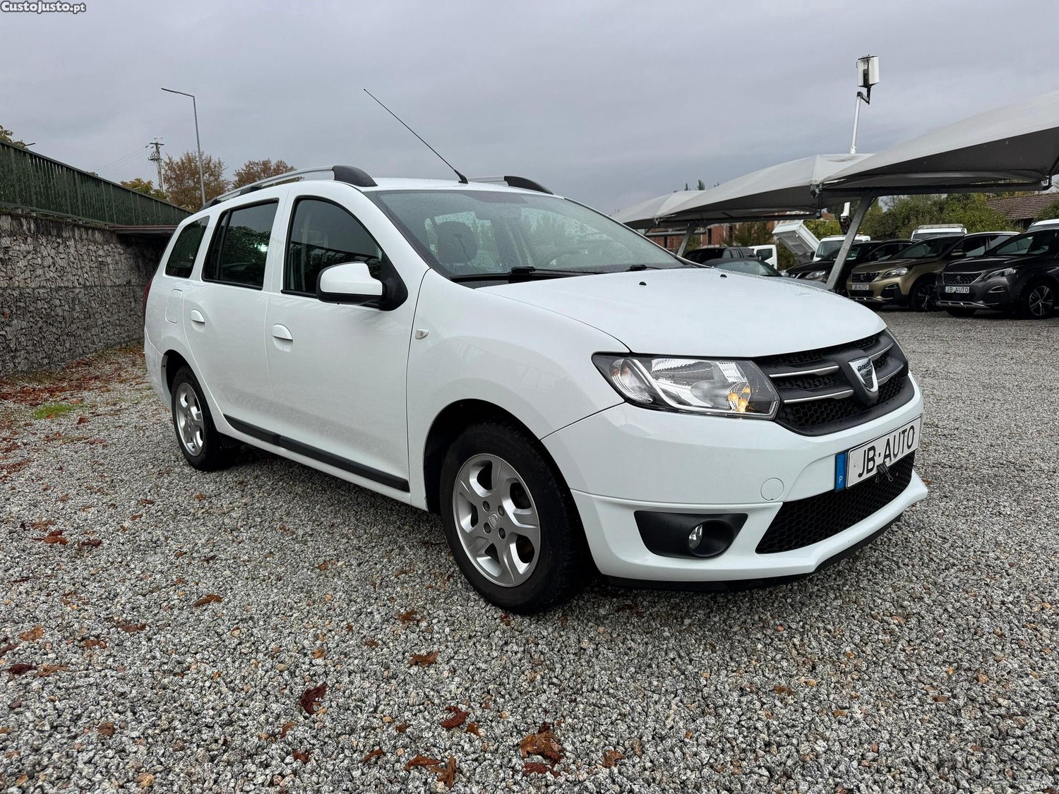 Dacia Logan 1.5 dCi Confort — fotografia 12