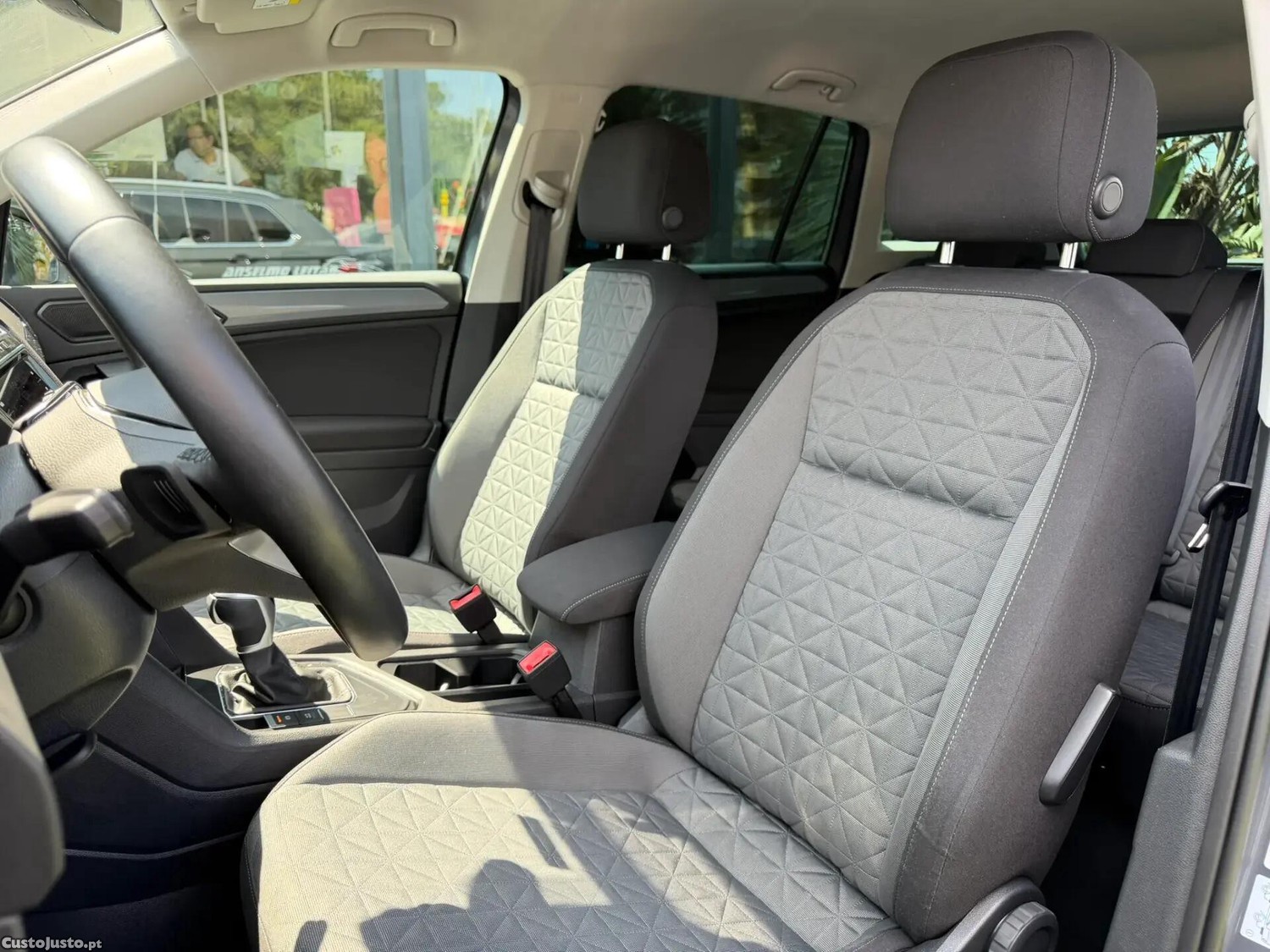 Volkswagen Tiguan 1.4 TSI eHybrid Life DSG — fotografia 18
