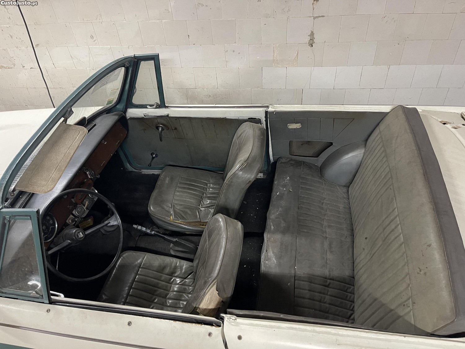 Triumph Herald 1200 saloon — fotografia 2