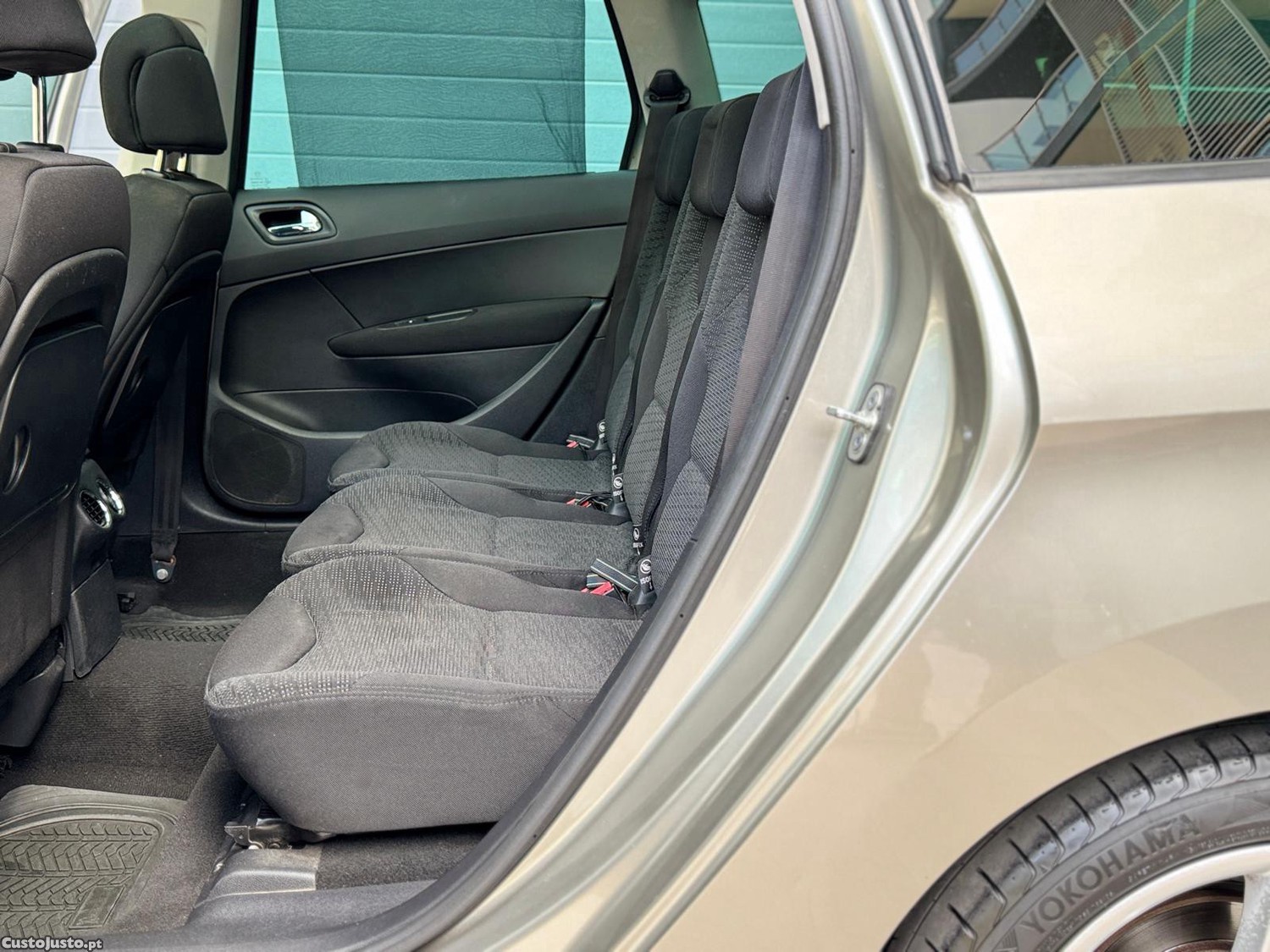 Peugeot 308 SW 1.6HDI 110CV 7LUGARES — fotografia 3