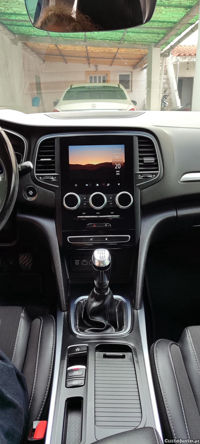 Renault Mégane 1.5 Blue dCi Intens — fotografia 11