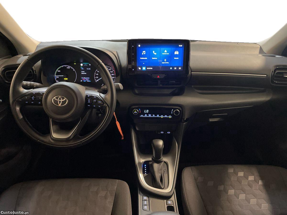 Toyota Yaris 1.5 HDF Comfort Plus — fotografia 8