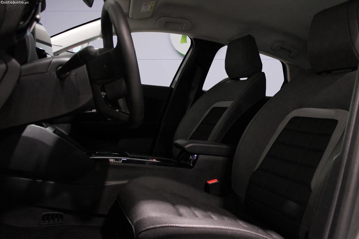 Citroën e-C4 50 kWh Standard Plus — fotografia 6
