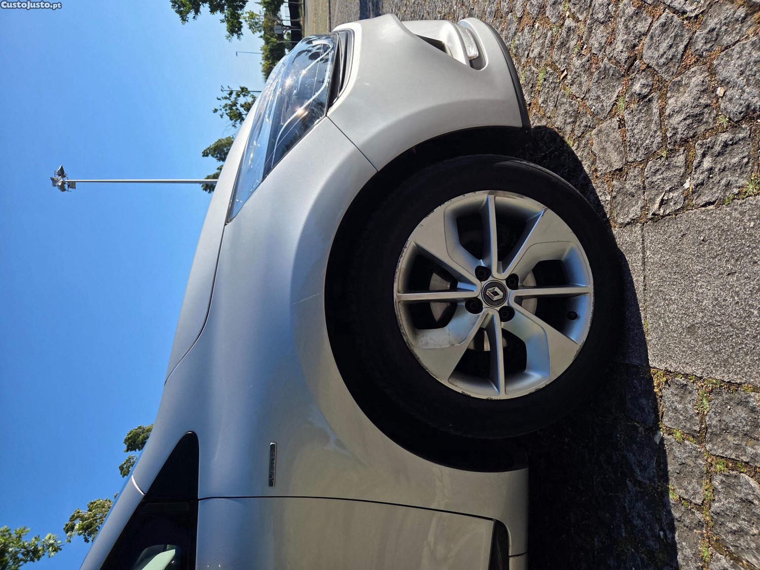 Renault Clio 1.5 dCi Limited — fotografia 7