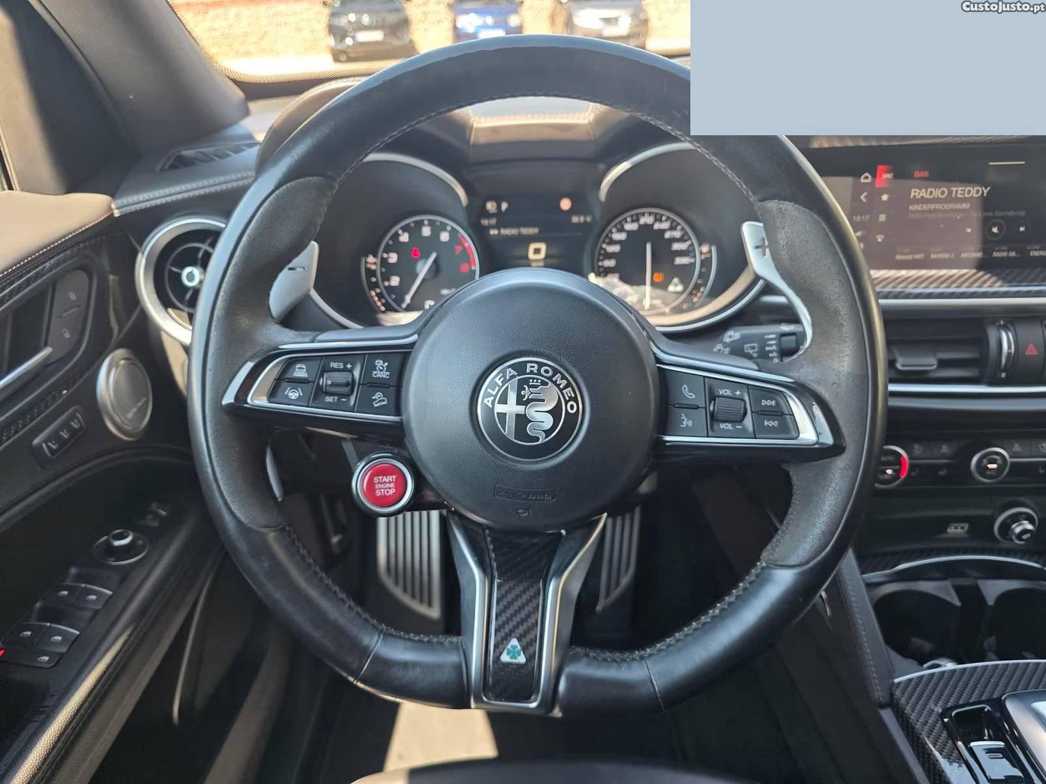 Alfa Romeo Stelvio 2.9 T Quadrifoglio V6 — fotografia 13