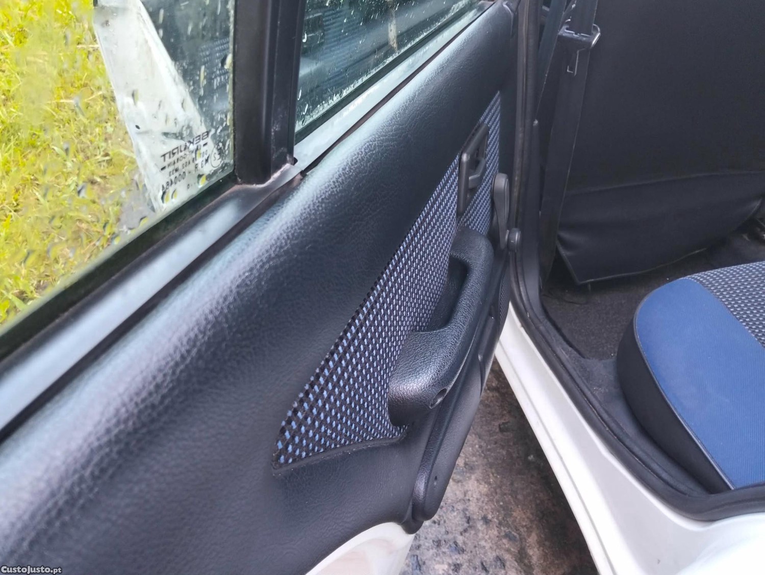 Peugeot 106 1.0I — fotografia 6