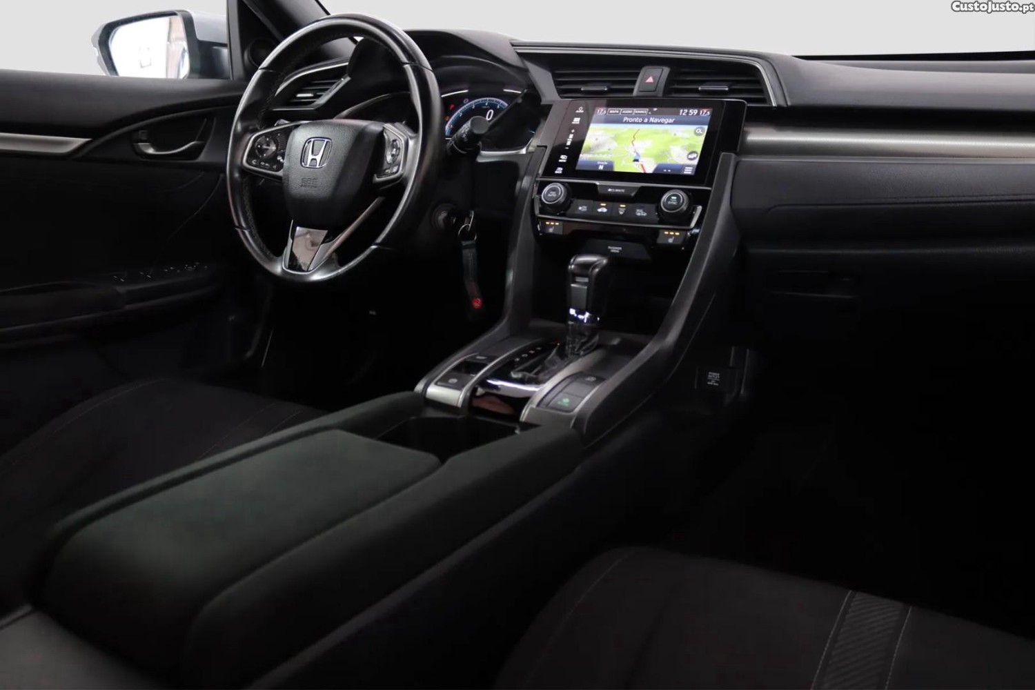Honda Civic 1.0 i-VTEC Executive CVT — fotografia 15