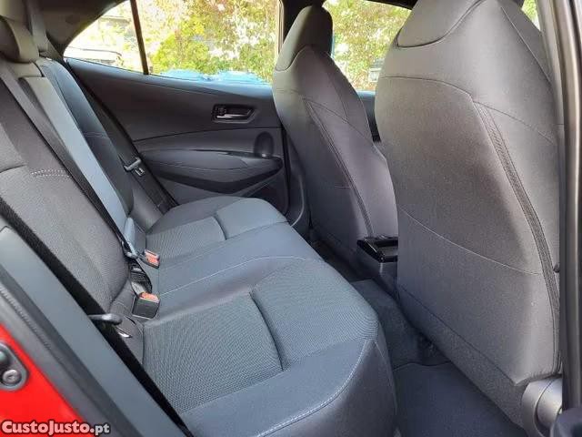 Toyota Corolla 1.8 GR CORE — fotografia 2