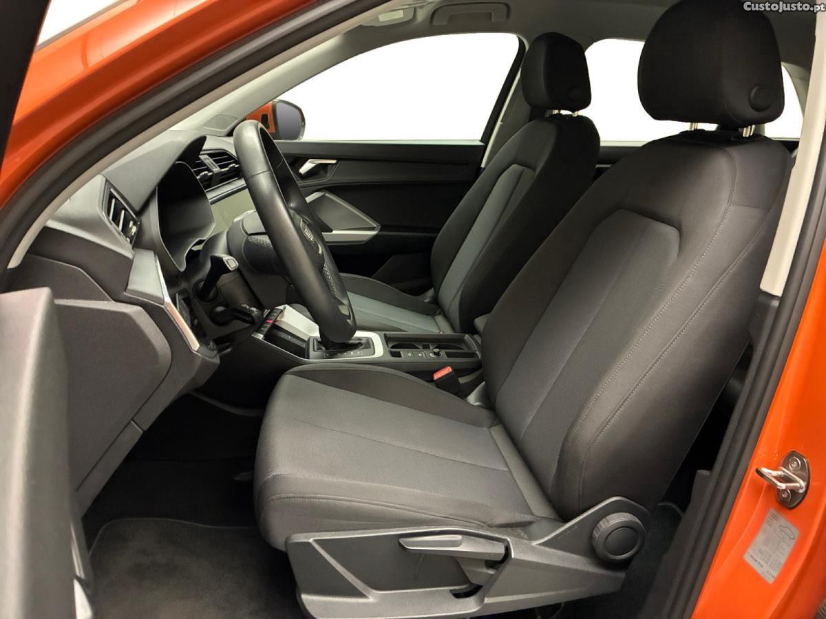 Audi Q3 35 TFSI S tronic - 24 — photo 3