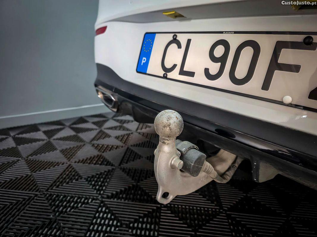 Mercedes-Benz CLA 250 e 8G-DCT AMG Line Advanced Plus — fotografia 6