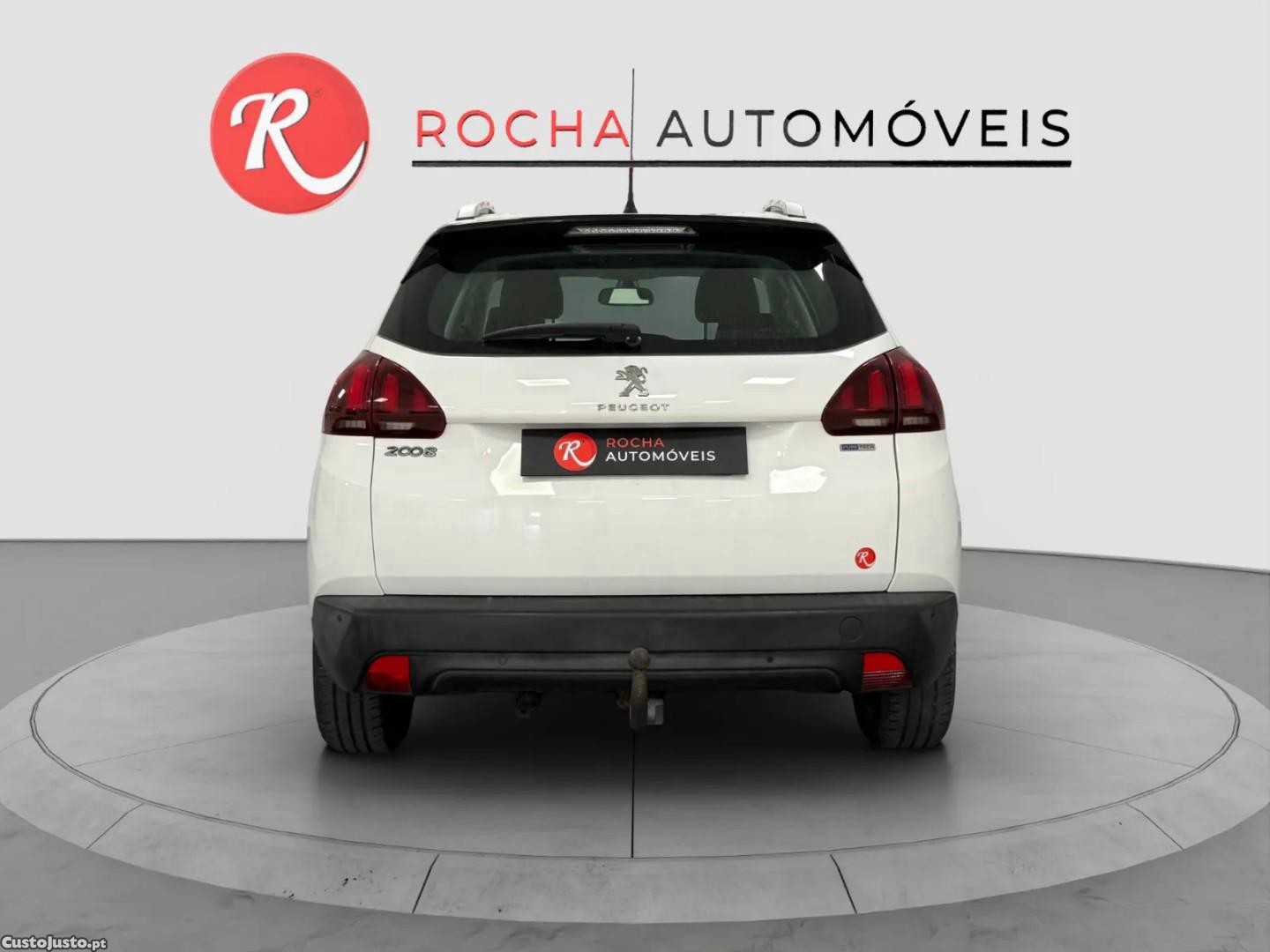 Peugeot 2008 1.2 VTi Active — fotografia 4