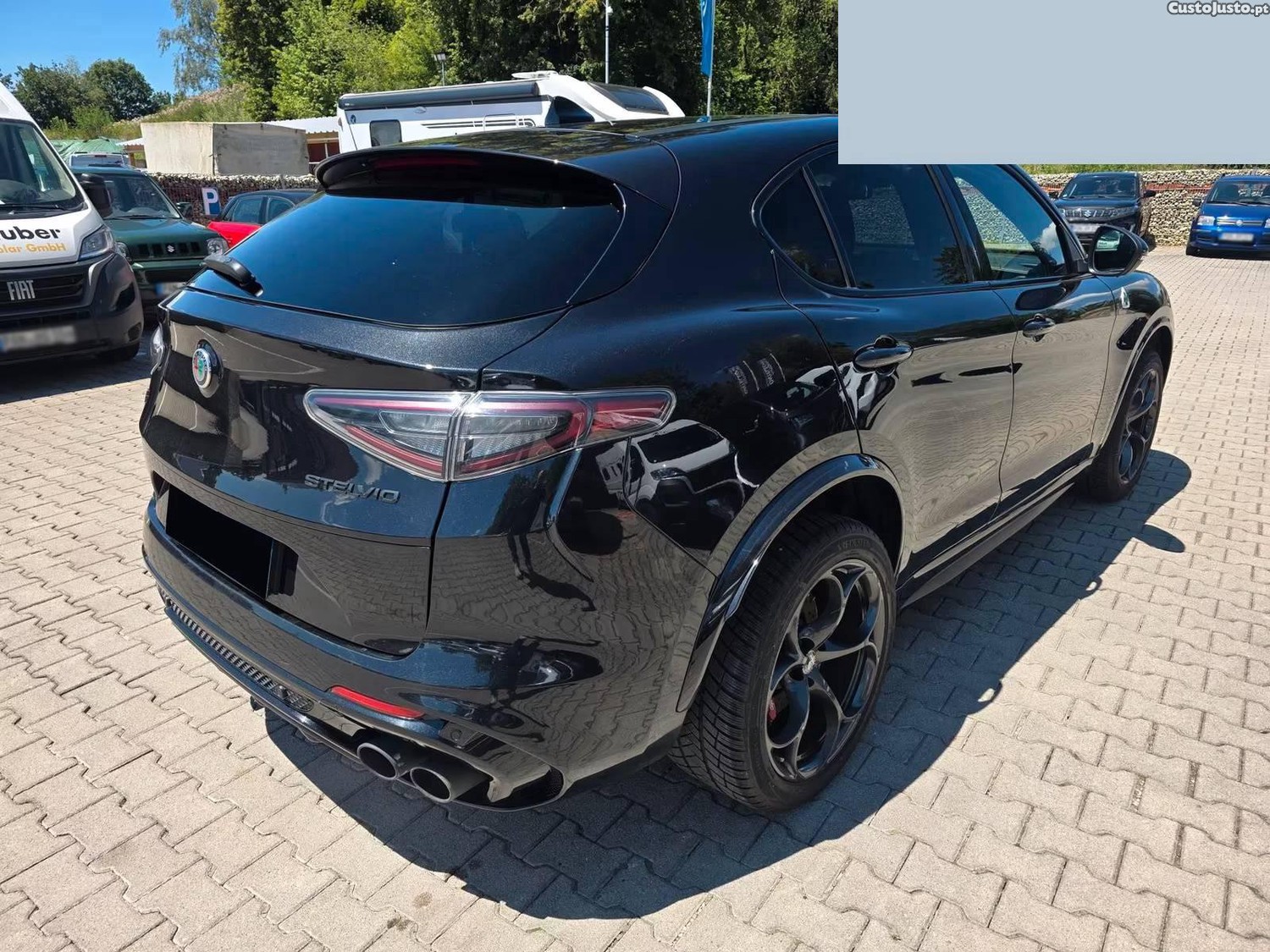 Alfa Romeo Stelvio 2.9 T Quadrifoglio V6 — fotografia 21