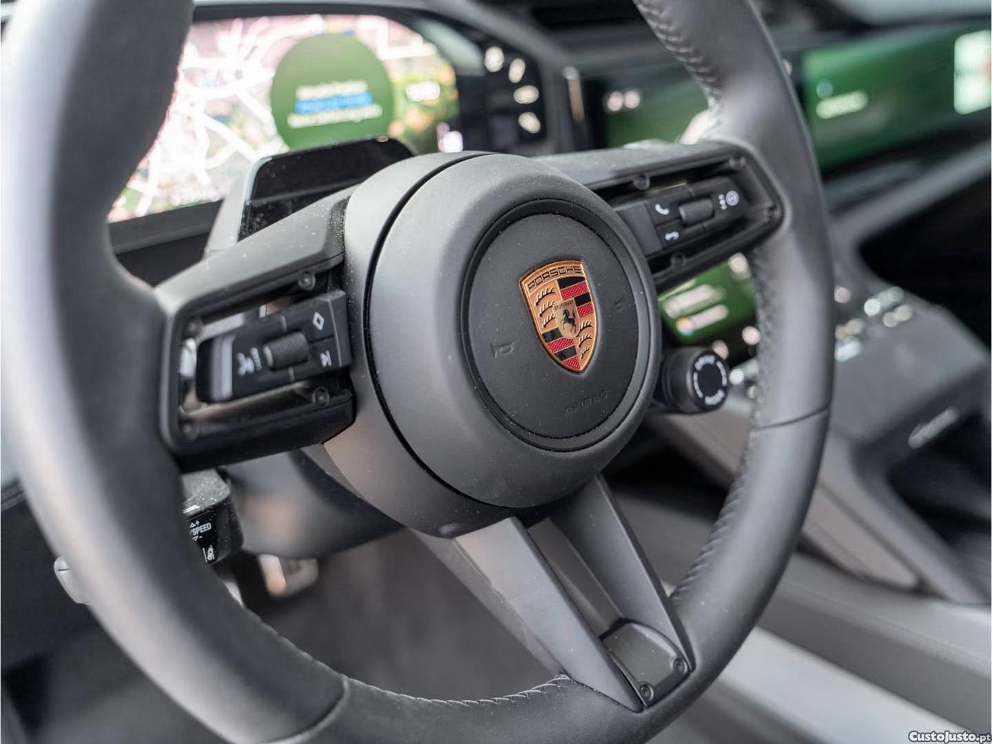 Porsche Cayenne Eletric — fotografia 13