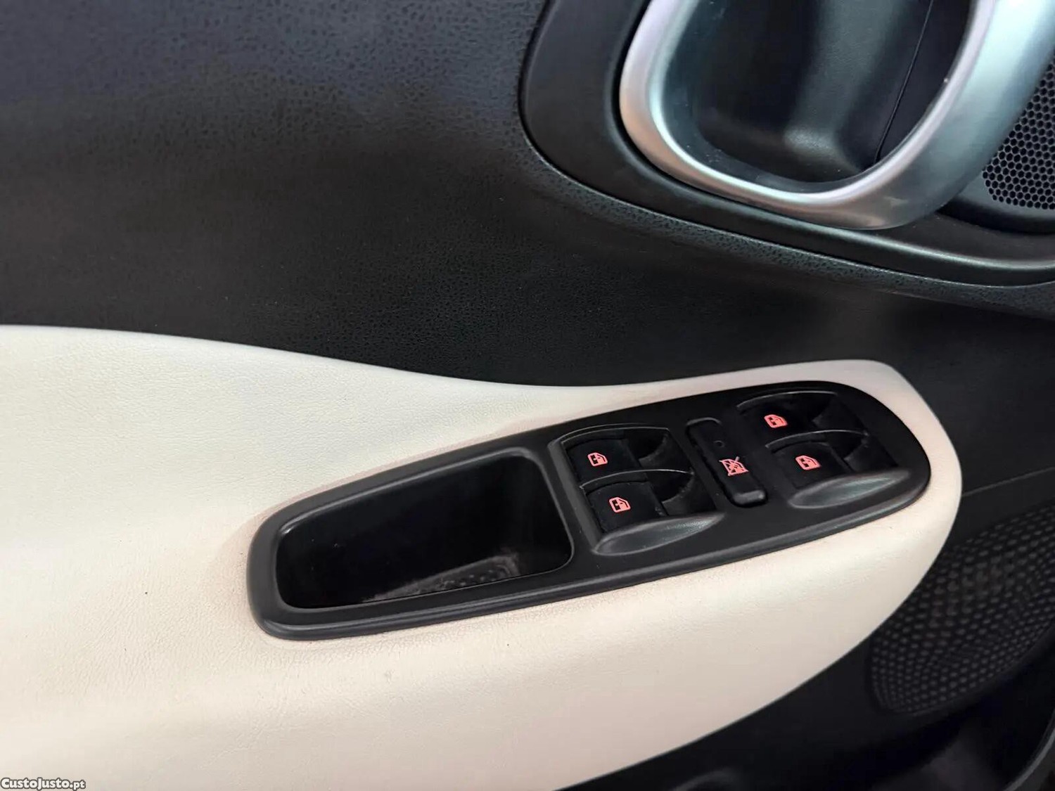 Fiat 500L 1.3 MJ Trekking S&S — fotografia 11