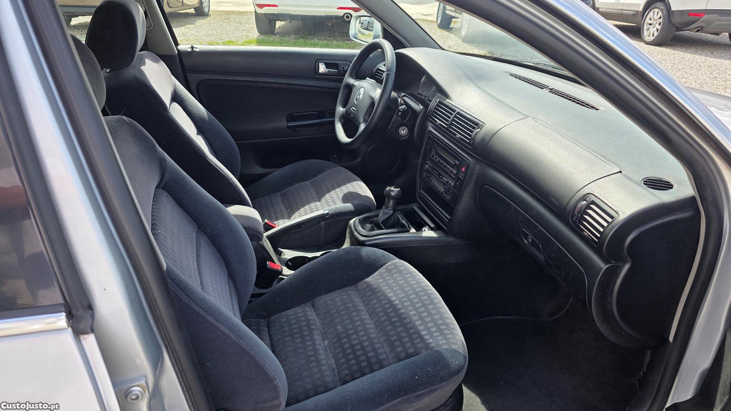 Volkswagen Passat Variant 1.9 TDI 100cv — fotografia 3