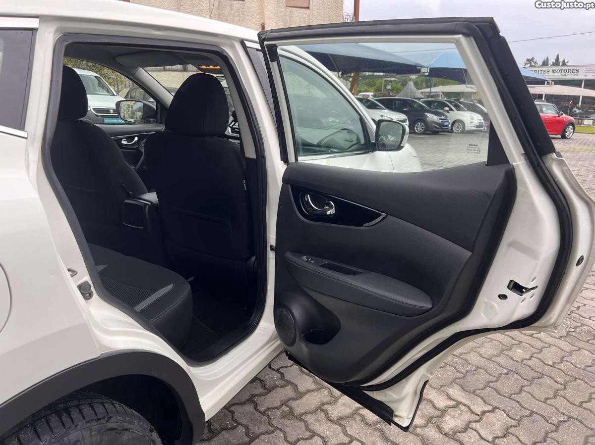 Nissan Qashqai 1.5 Business Edition — fotografia 2