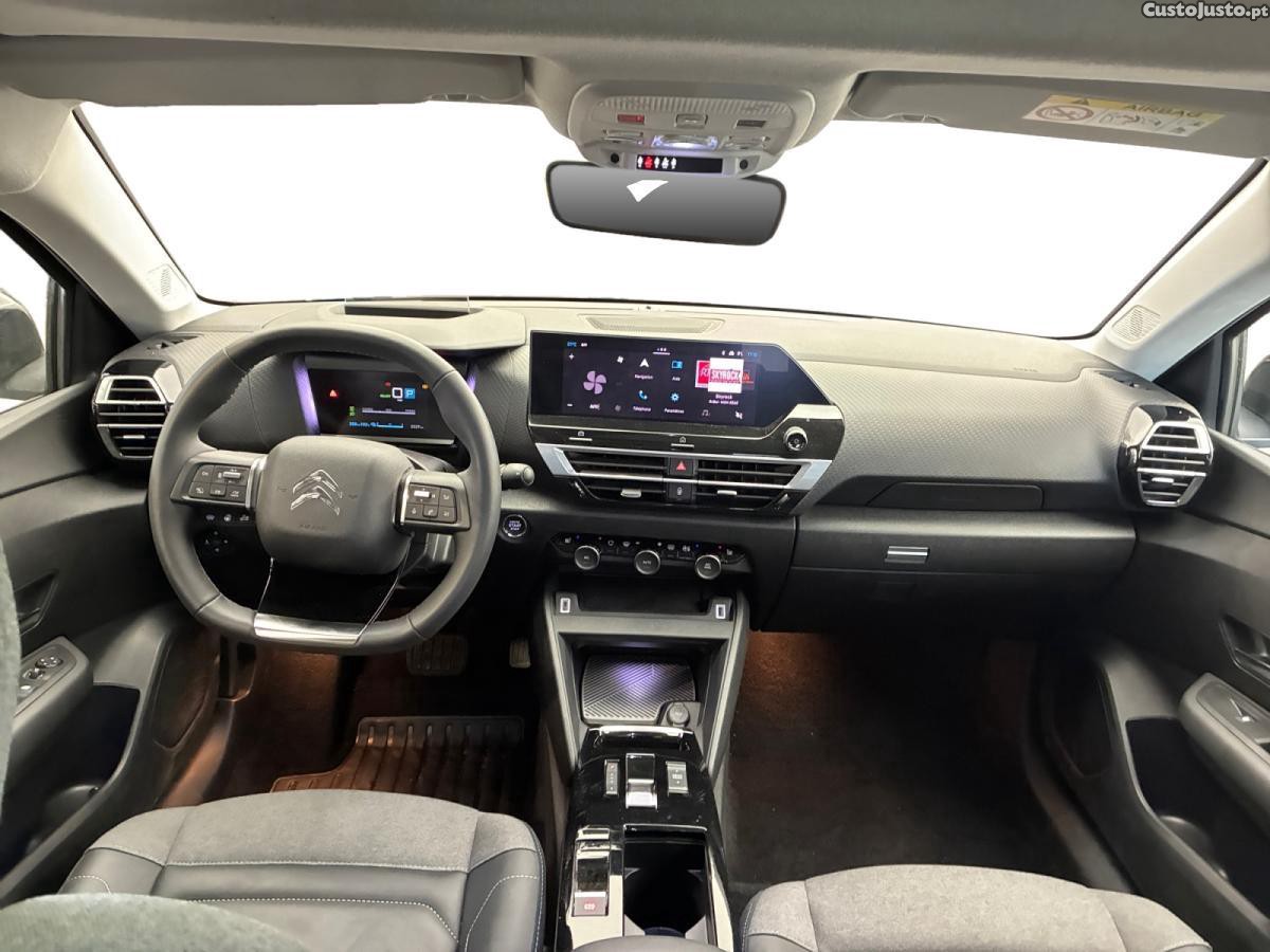 Citroën e-C4 50 kWh Shine — fotografia 9