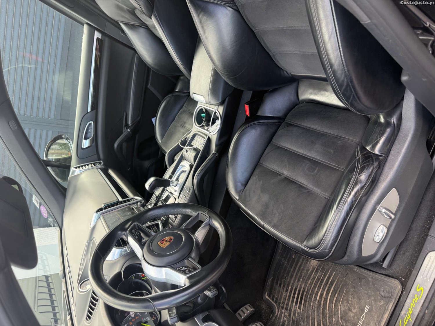 Porsche Cayenne S — fotografia 5