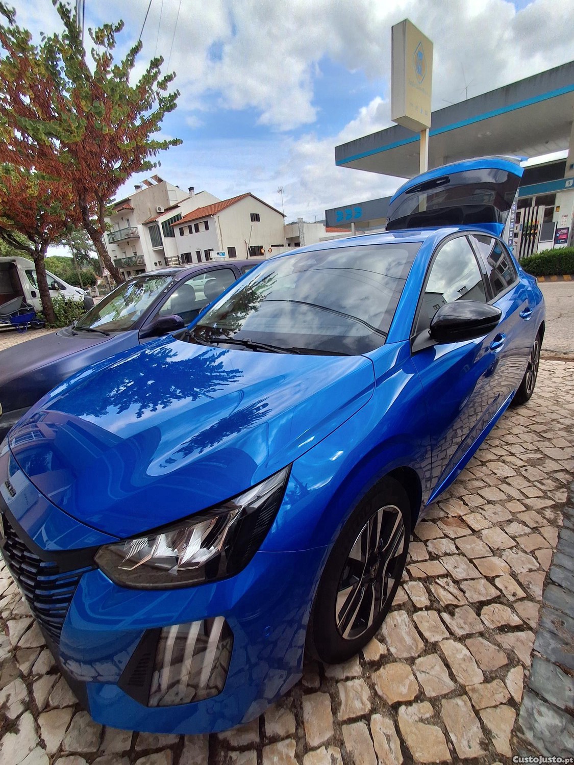 Peugeot 208 ALLURE — fotografia 10