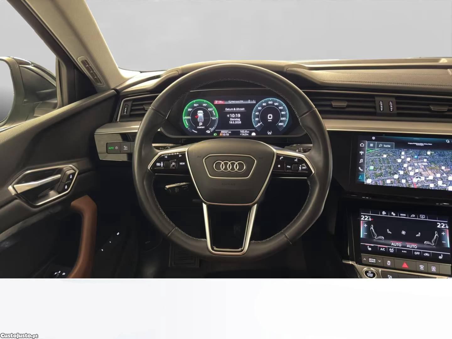 Audi Q8 e-Tron 50 quattro Advanced — fotografia 7