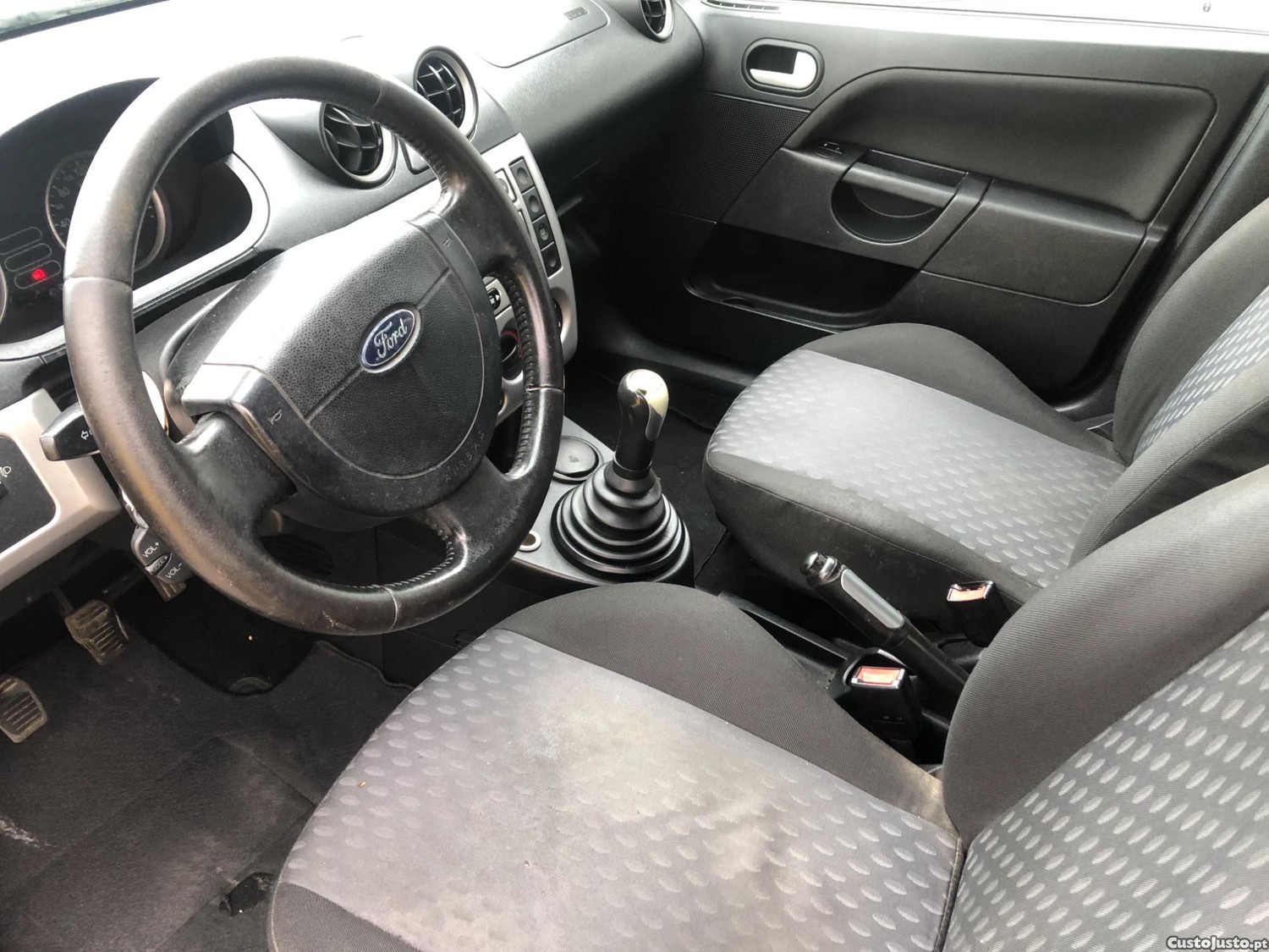 Ford Fiesta 1.25 — fotografia 5