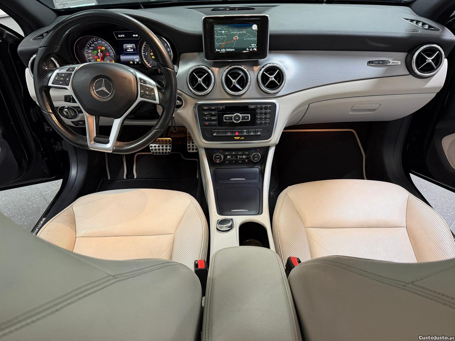 Mercedes-Benz GLA 220 CDI 7G-DCT AMG Line — fotografia 13