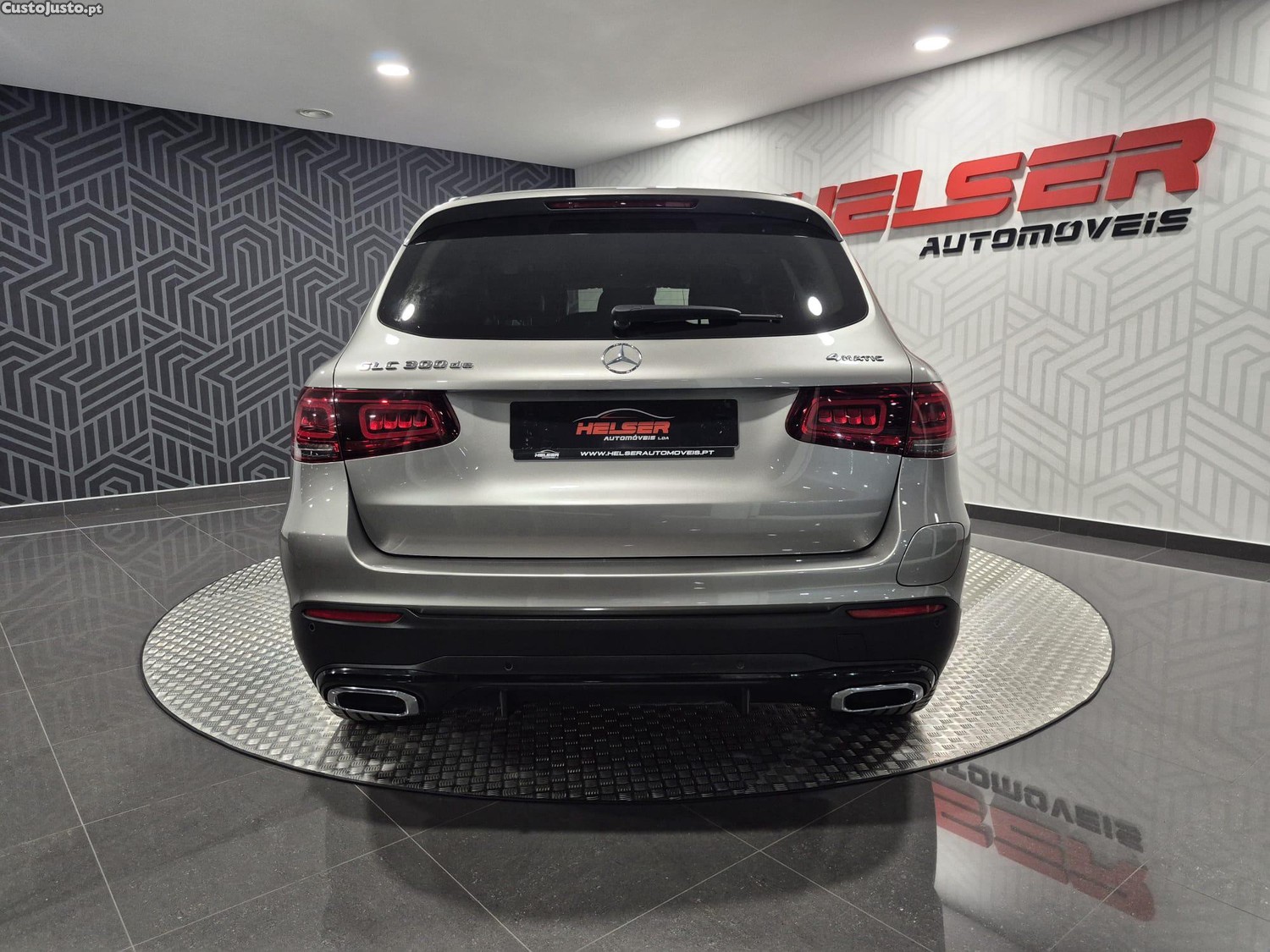 Mercedes-Benz GLC 300 de 4Matic 9G-TRONIC AMG Line — fotografia 7
