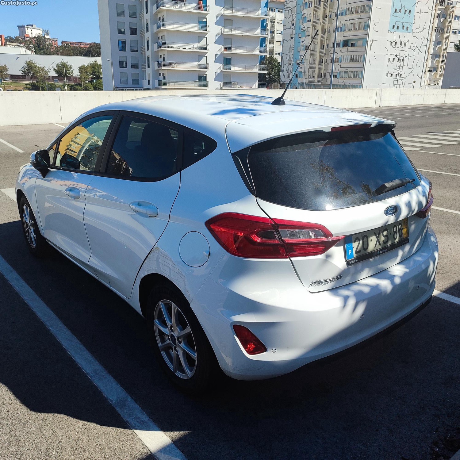 Ford Fiesta 1.1 TI -VCT Business — fotografia 6