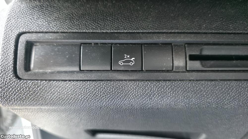 Peugeot 3008 2.0 BlueHDi GT EAT8 — fotografia 5