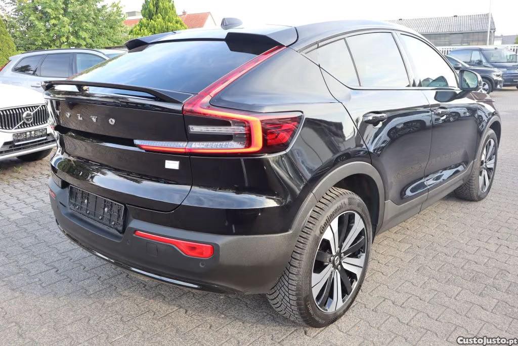 Volvo C40 Recharge Single Motor Plus — fotografia 12